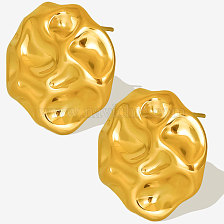 Irregular geometric hydraulic earrings with high-end pleats in 18k gold.