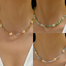 Vintage Colorful Glass Bead Flower Necklace for Women, Short Style.